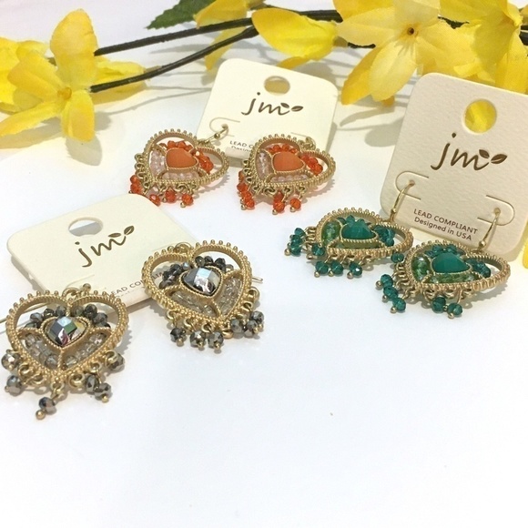 𝅺3/$29 3 Pairs Heart Shaped Beaded Fringe Earrings - Picture 7 of 7